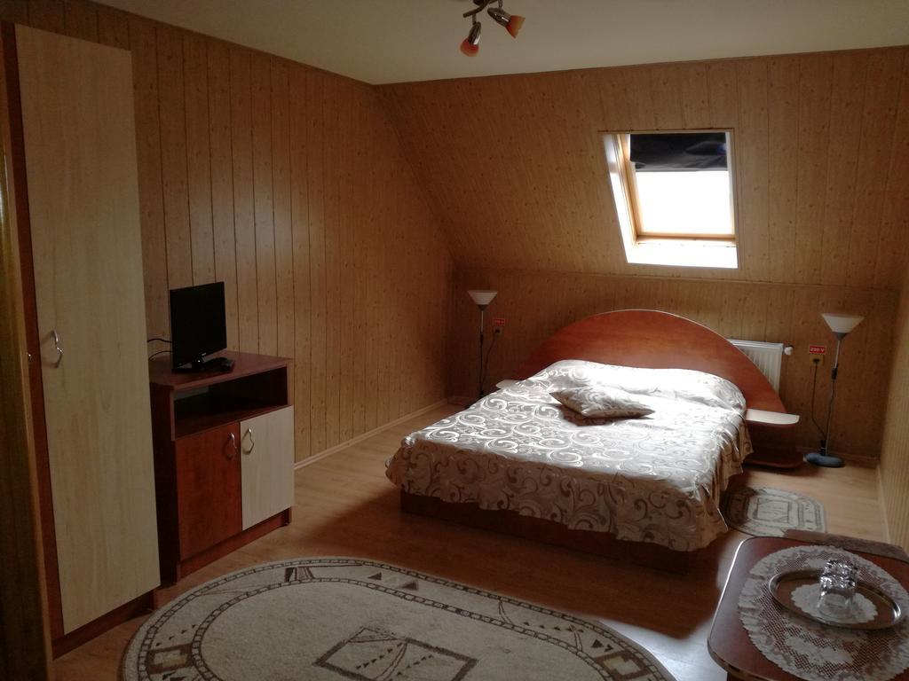 Vila Nely Risnov Bagian luar foto